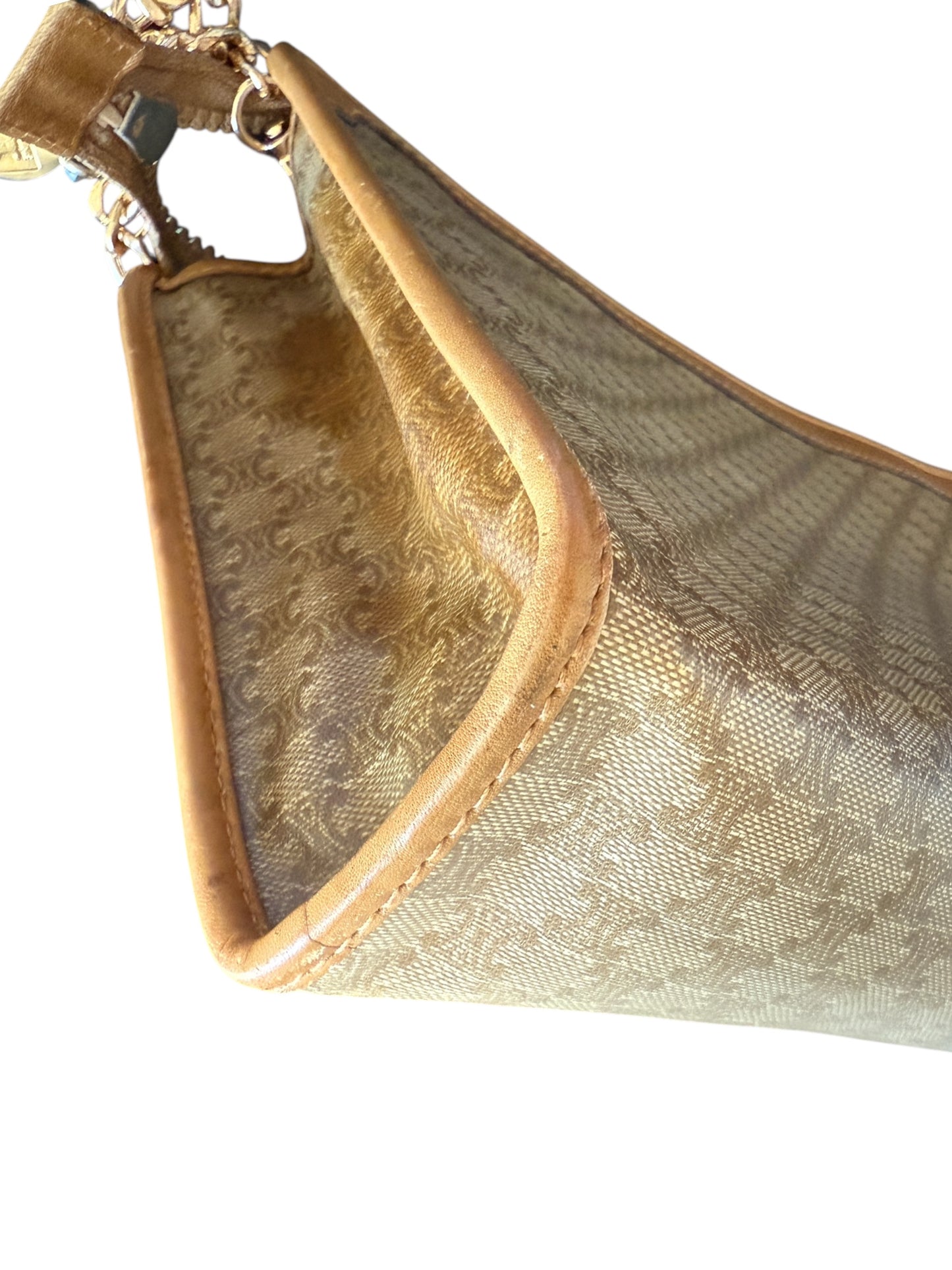 Pochette Céline Macadam avec chaîne